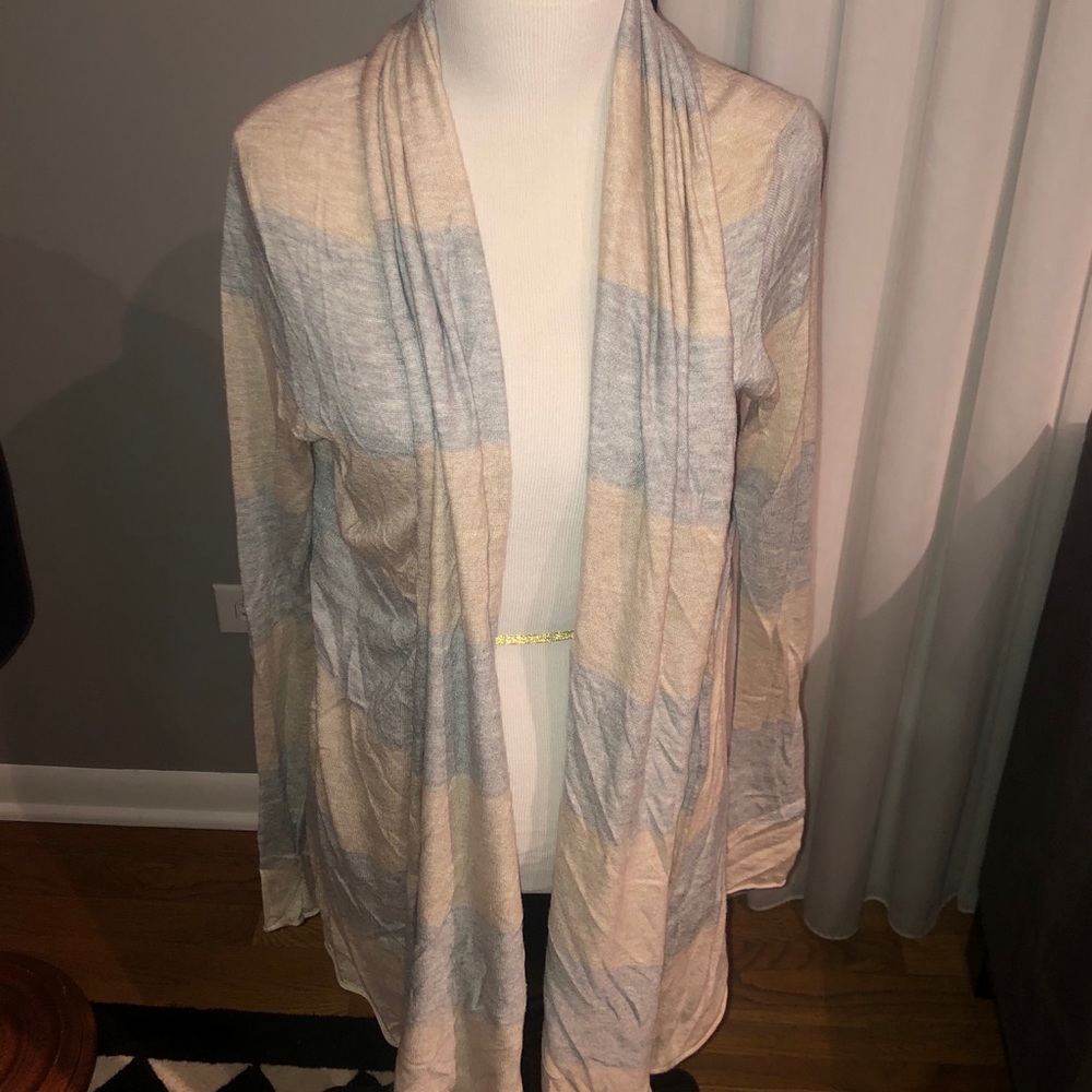 Splendid tan and gray cardigan size small
